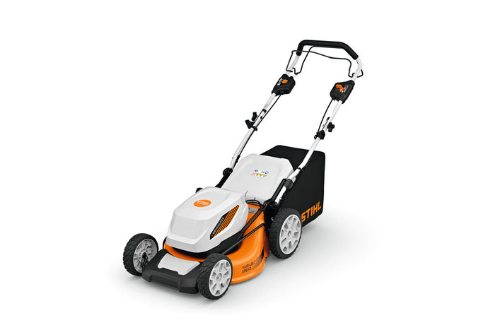 Tondeuse à gazon autopropulsée à batterie RMA 348 V 18 po
