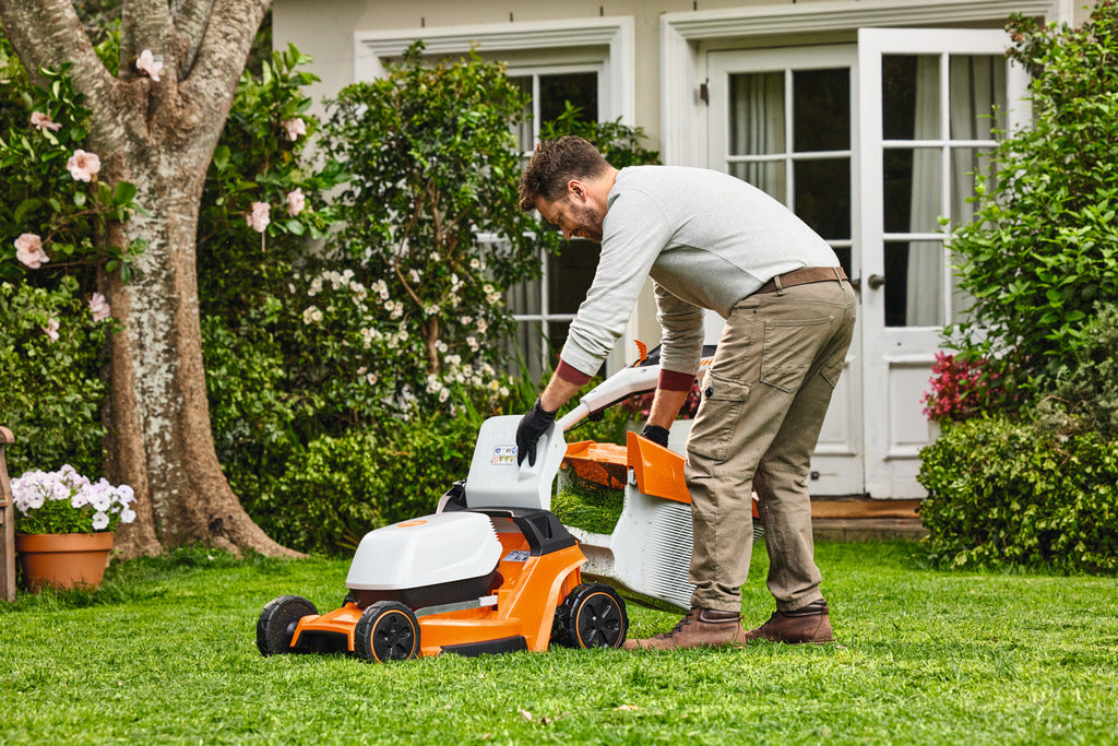Stihl Rma 448 Buy the STIHL RMA 448 V Self-Propelled Battery Lawn Mower Today ...
