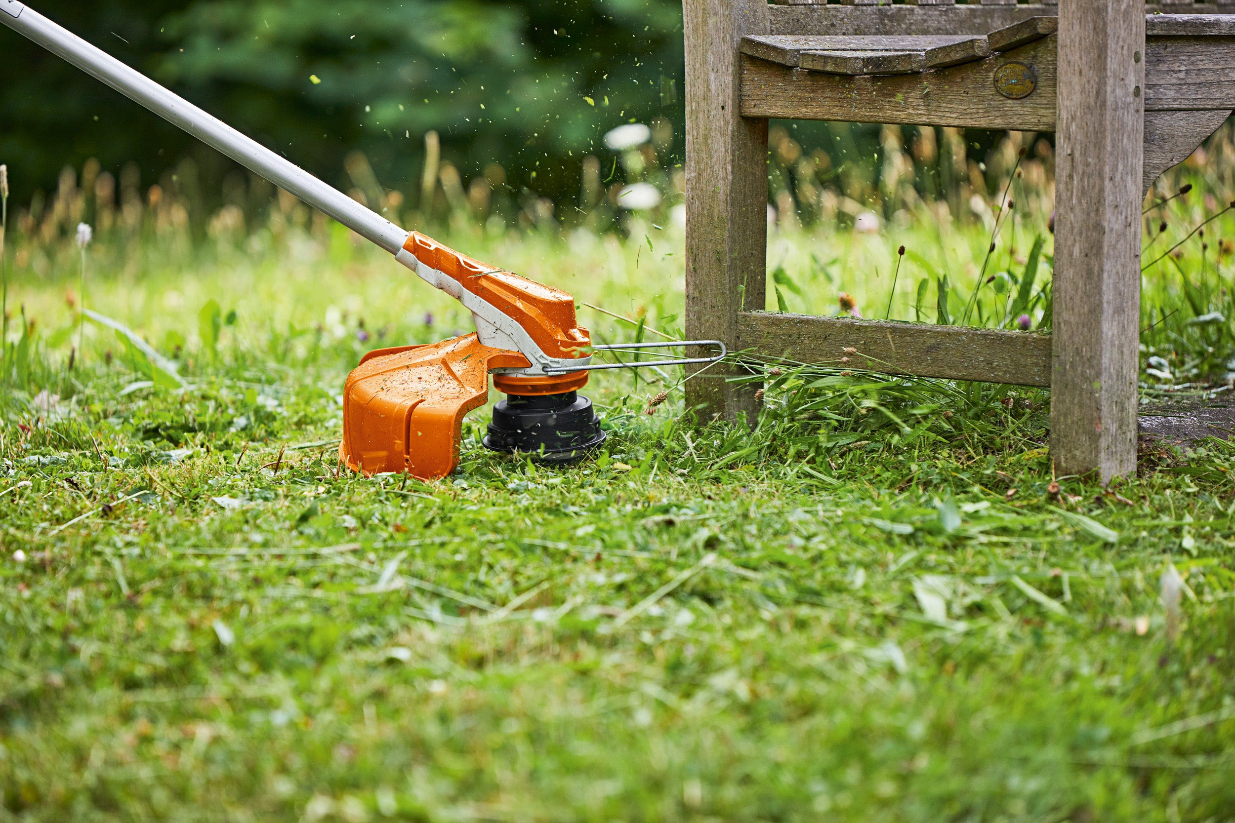 FSA 86 R Professional Battery Trimmer – STIHL Direct Canada
